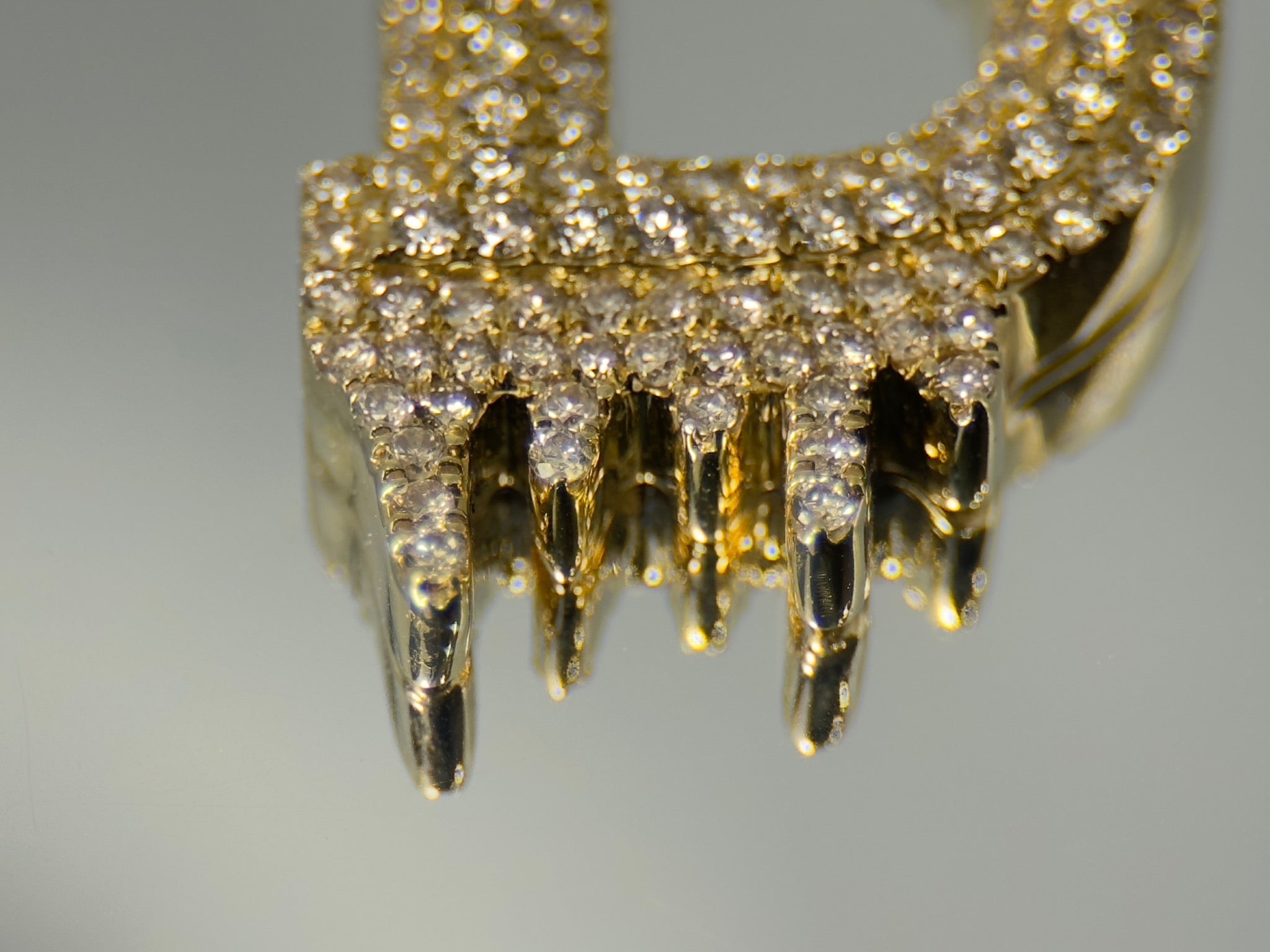 DR1555 - Oro amarillo de 10 quilates - Diamante - Colgantes de diamantes - Letra D