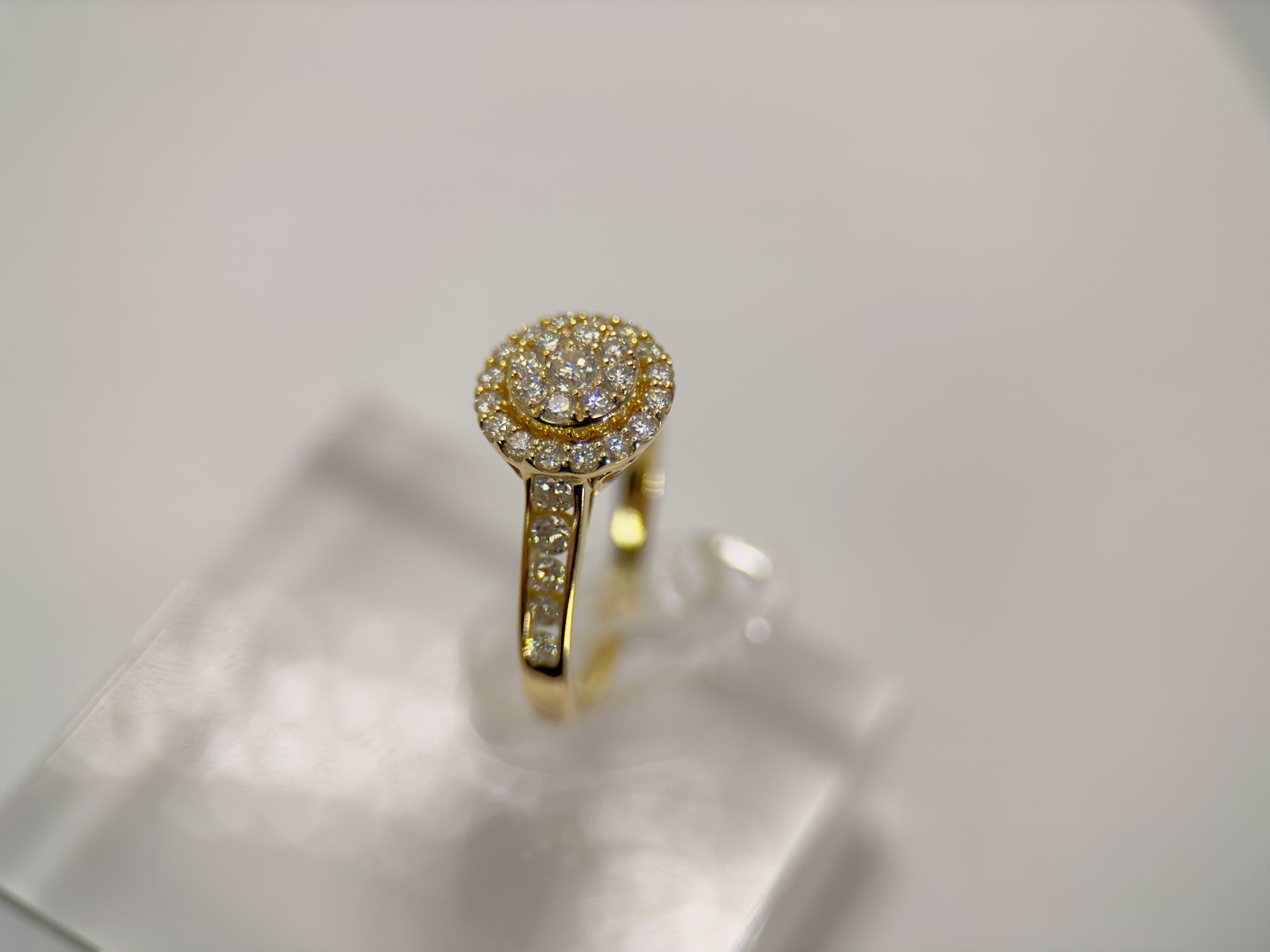 DR1012 - Oro amarillo de 14 quilates - Redondo (Halo) - Diamante - Anillo nupcial