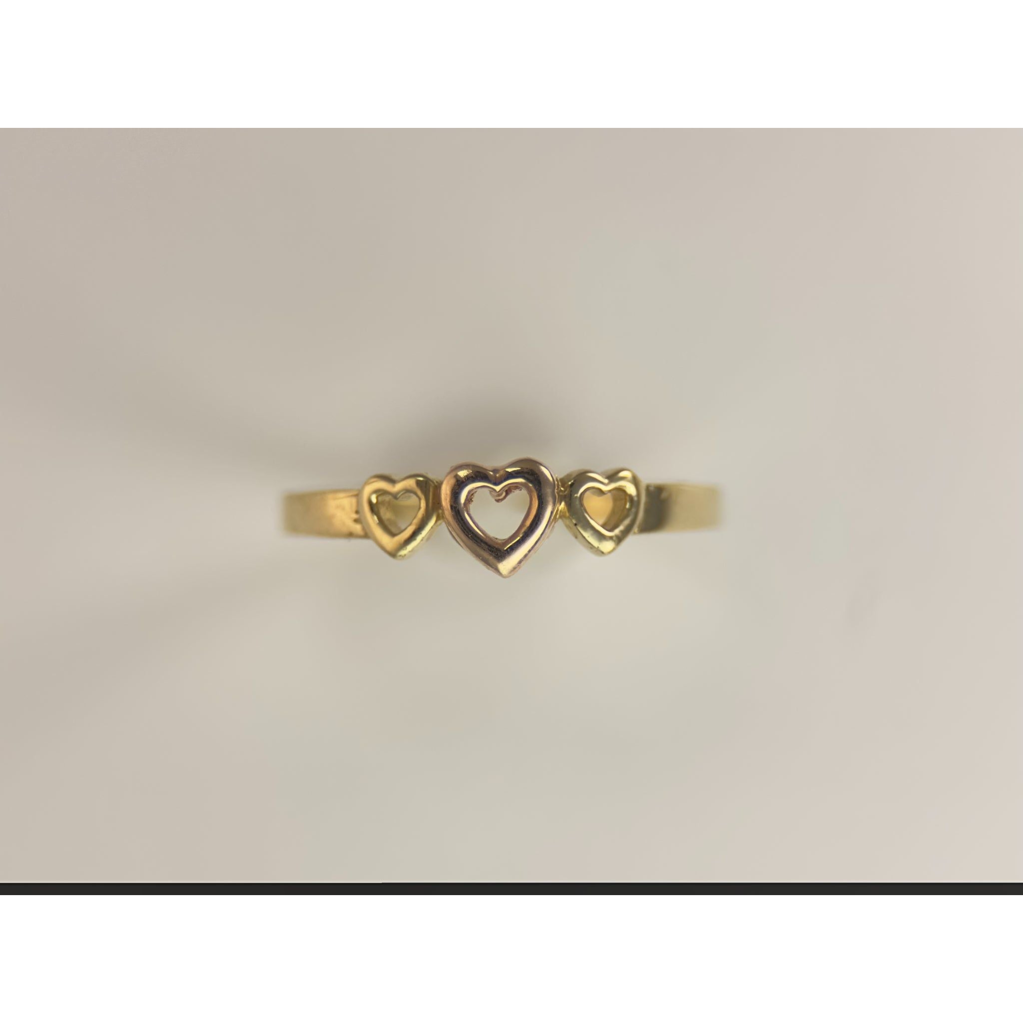 DR2015 - Oro Amarillo 14K - Anillos de Oro para Mujer - 3 corazones