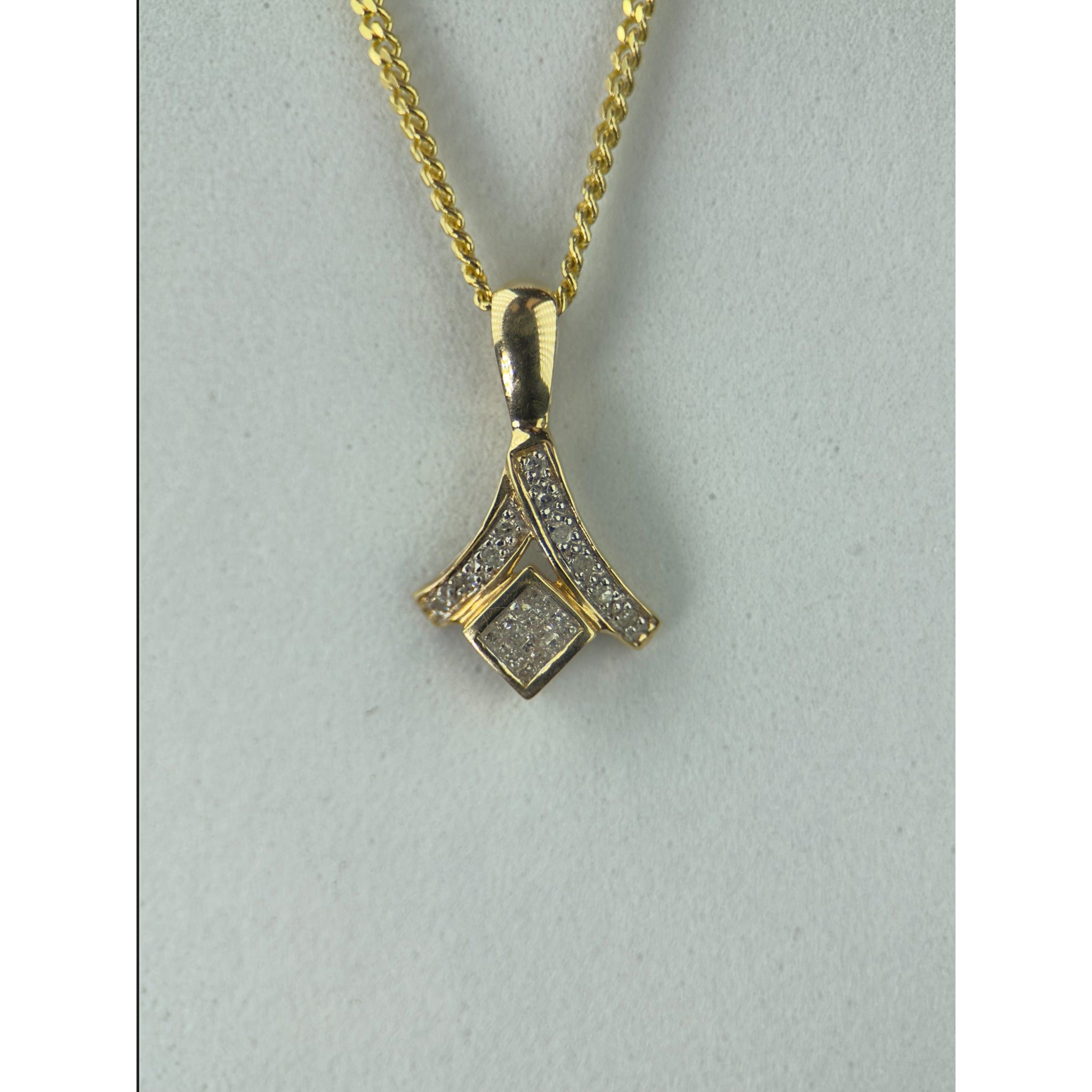 DR2214 - Oro amarillo de 14 quilates - Diamante - Colgante y cadena